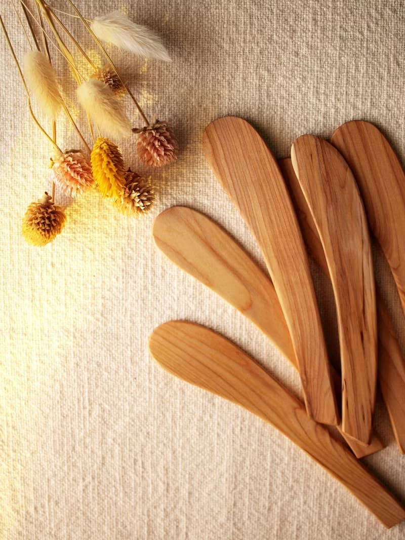 芬蘭 VJ Wooden 手工 木製 花楸抹刀