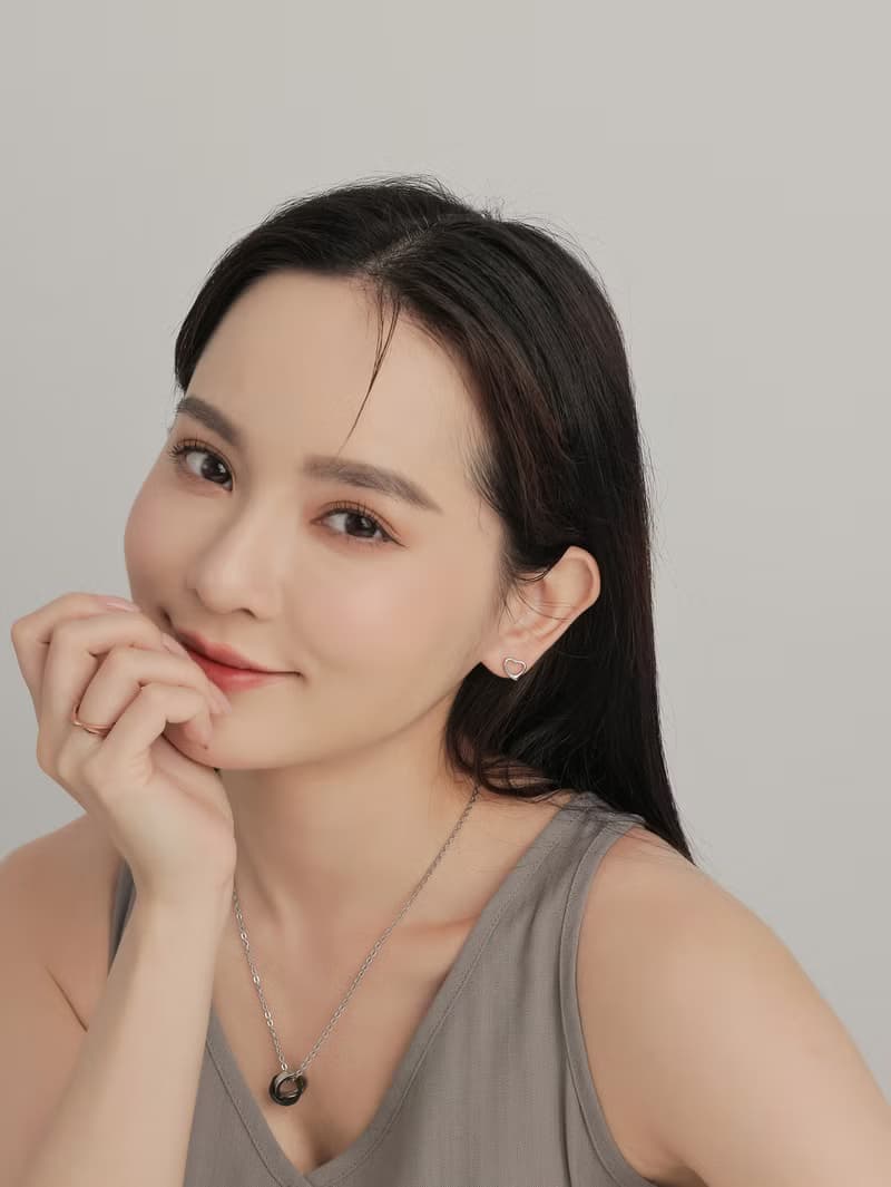 有點動心。轉珠耳環