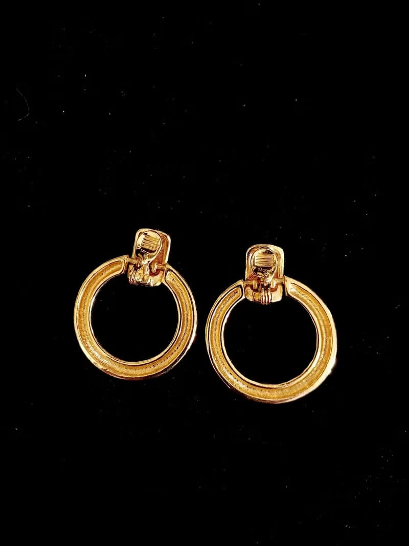 vintage jewelry  Monet 典雅艷色垂墜大金環 夾式耳環
