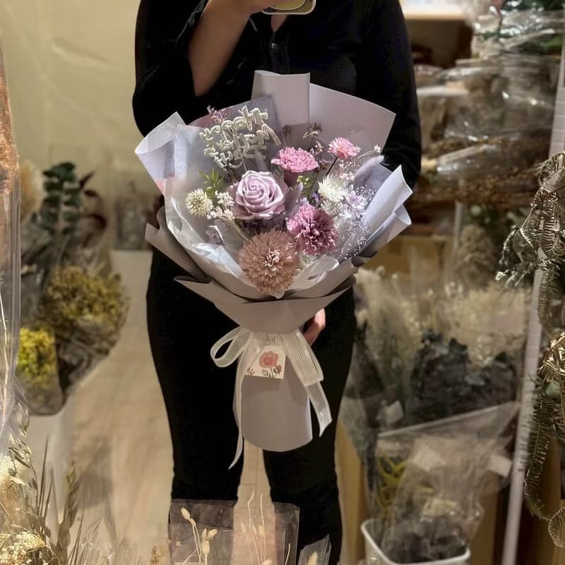 【優雅油畫風】母親節 淡紫色永生康乃馨花束永生花 乾燥花