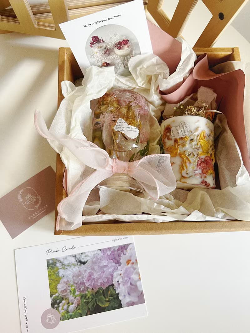 菲比香氛蠟燭-花禮的祝福香氛禮盒-捧花香氛蠟燭、浮游花水晶瓶