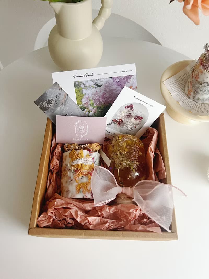 菲比香氛蠟燭-花禮的祝福香氛禮盒-捧花香氛蠟燭、浮游花水晶瓶
