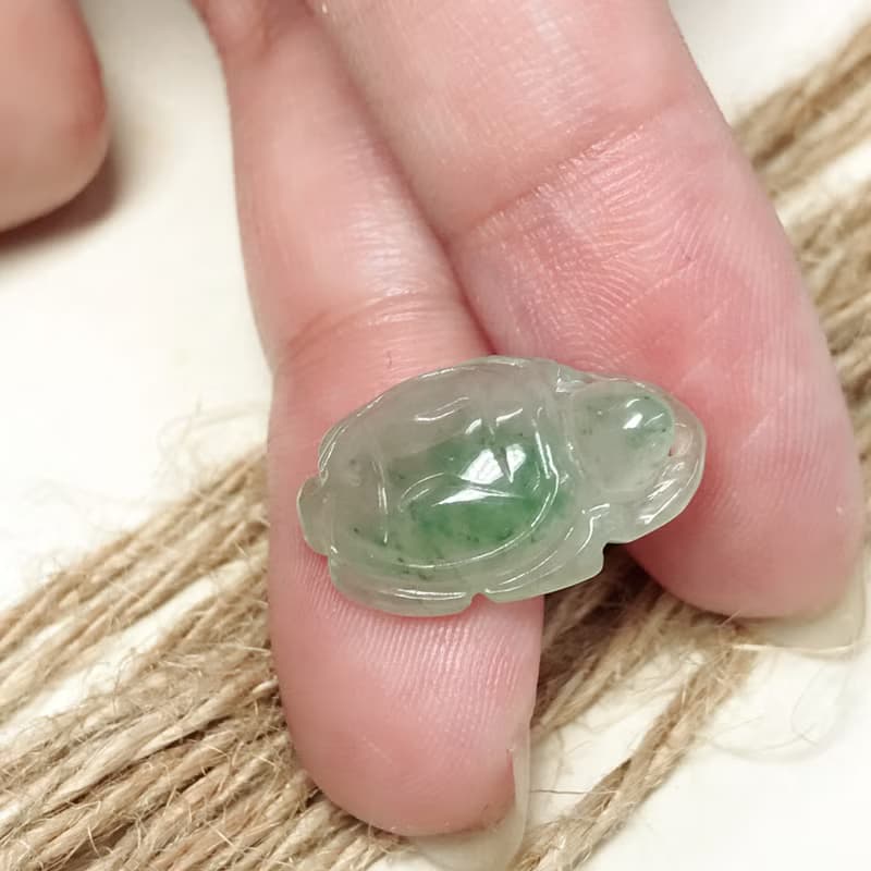 【吉祥‧長壽】冰種飄綠烏龜金錢龜 | 天然緬甸A貨翡翠 | 送禮