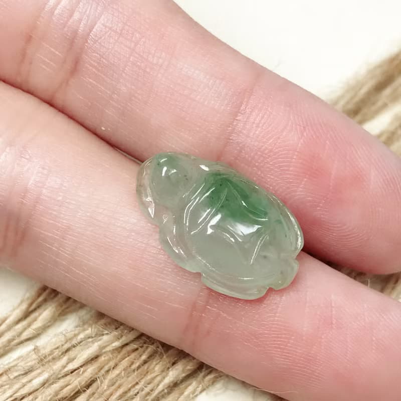【吉祥‧長壽】冰種飄綠烏龜金錢龜 | 天然緬甸A貨翡翠 | 送禮