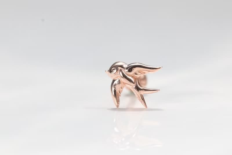 純14K Swallow Piercing 金燕子鎖珠耳環(單個)耳骨 耳窩 不退色
