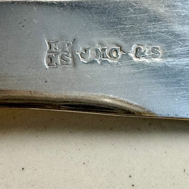 50638-典雅古董珍珠母貝柄鍍銀奶油刀