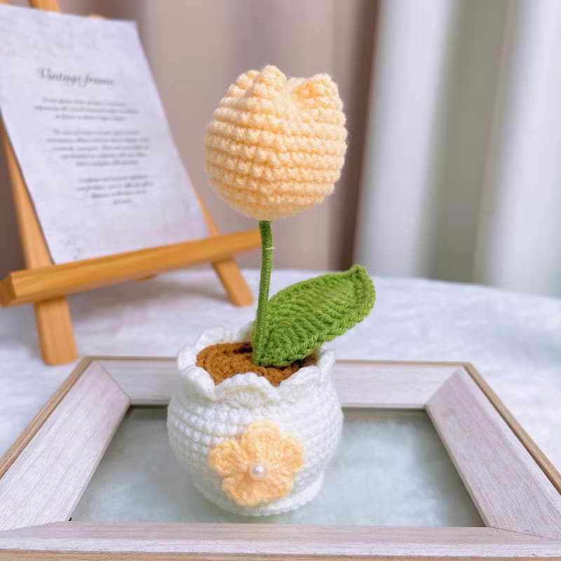 手工編織鬱金香白色盆栽植物有5種顏色可供選擇