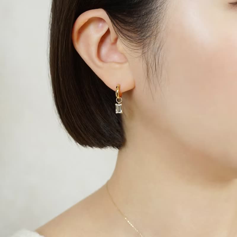 【Palette】 10K 海藍寶石圈形耳環墜飾 (黃金)