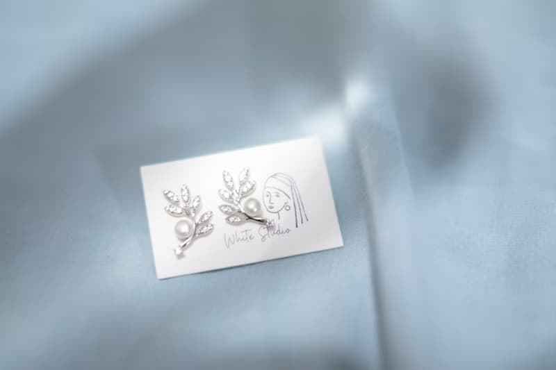 【精緻感】天然淡水珍珠 鋯石 全925純銀耳釘/耳夾 (銀/金)