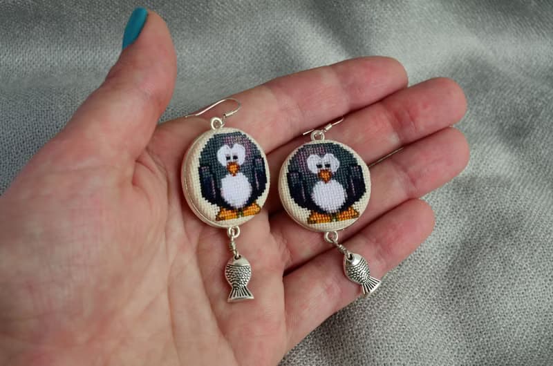 黑企鵝刺繡耳環十字繡動物飾品手工生日禮物