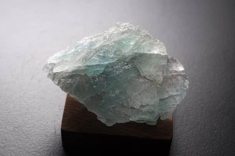 綠色涅槃螢石  礦石/水晶/靈修/開運/招財/破煞/防小人
