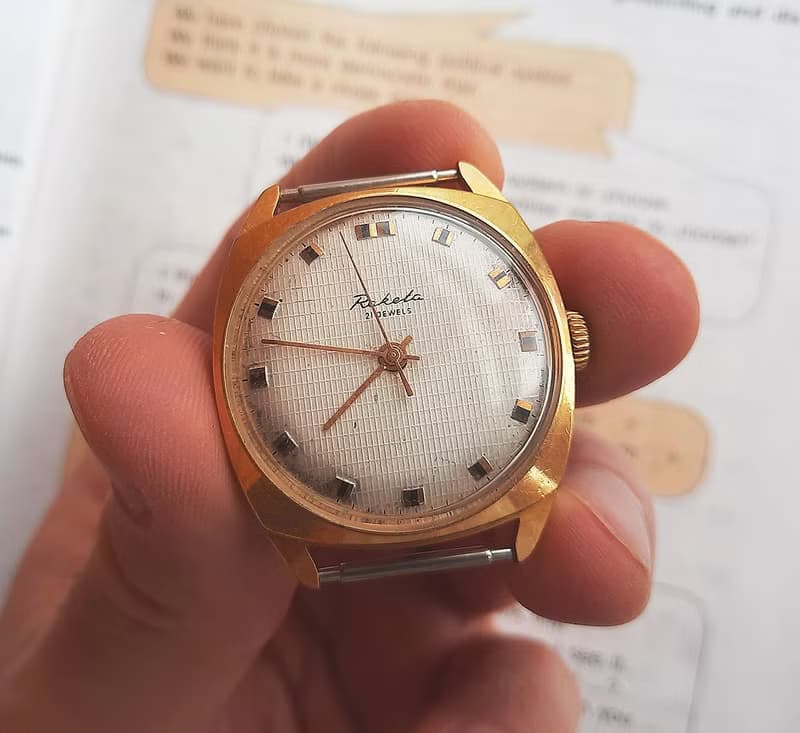 Au 20 gold plated Raketa 2609A.1 Soviet vintage mens wrist watch wind up