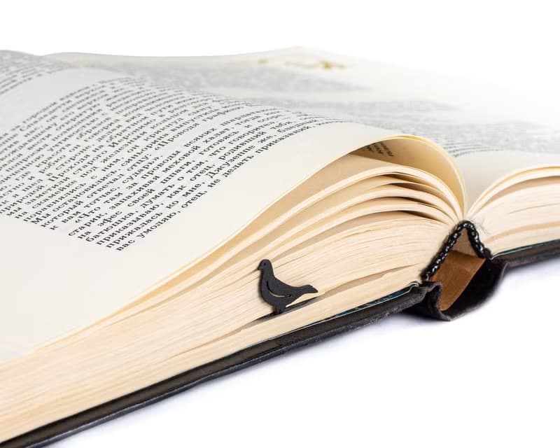 Bust to a Famous Reader // Black metal bookmark // Free shipping worldwide