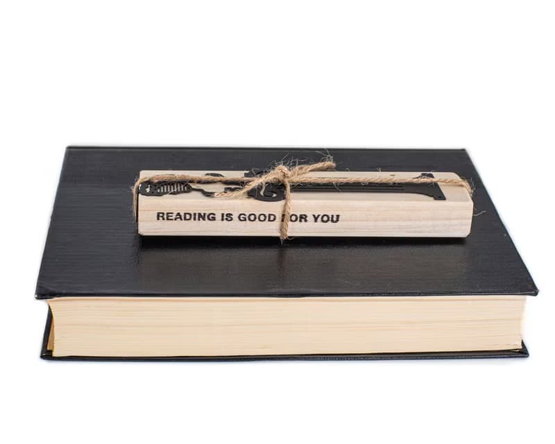 Bust to a Famous Reader // Black metal bookmark // Free shipping worldwide