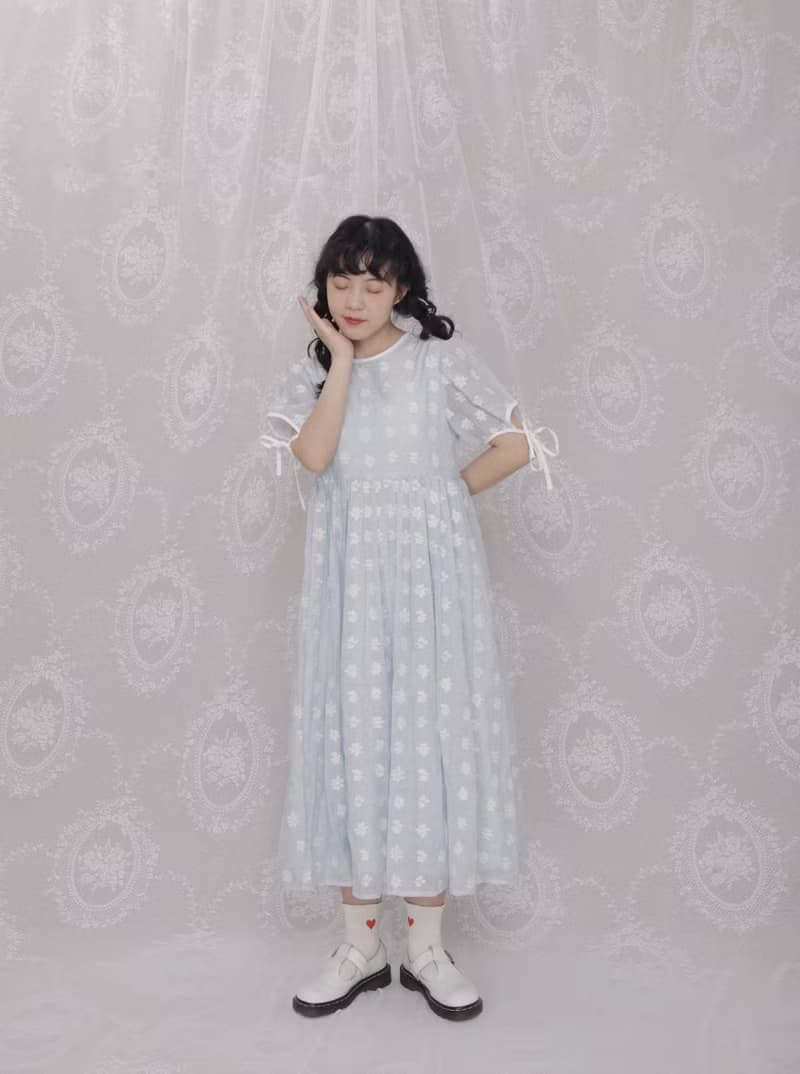 法式復古 少女小雛菊提花綁帶連身裙