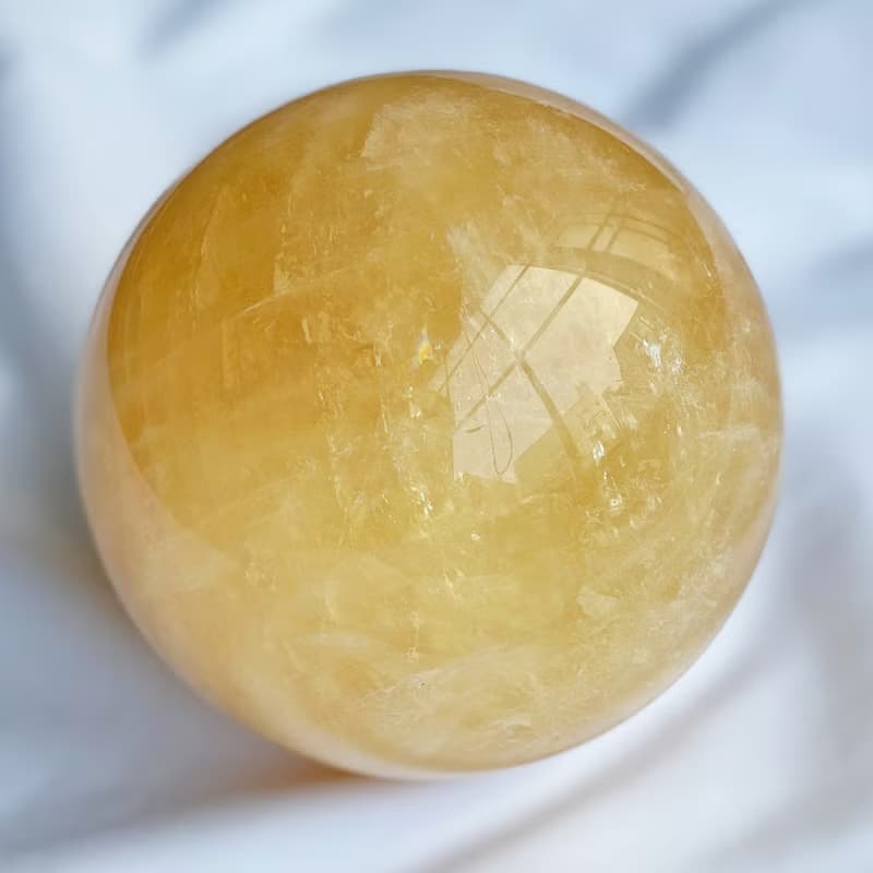 Crystal Corner 隅石丨金色及時雨丨天然黃方解球丨水晶球183/184