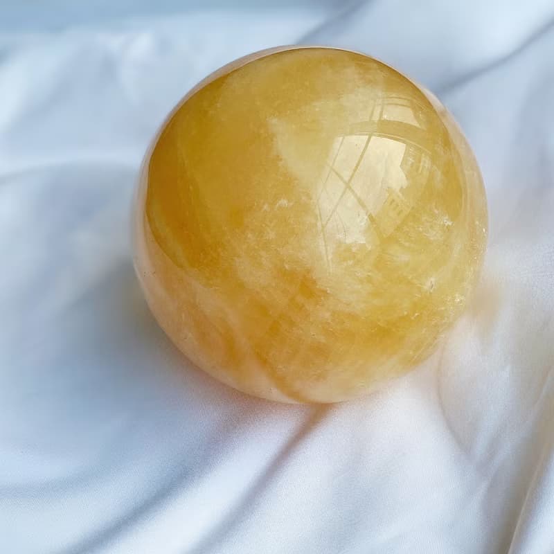 Crystal Corner 隅石丨金色及時雨丨天然黃方解球丨水晶球183/184