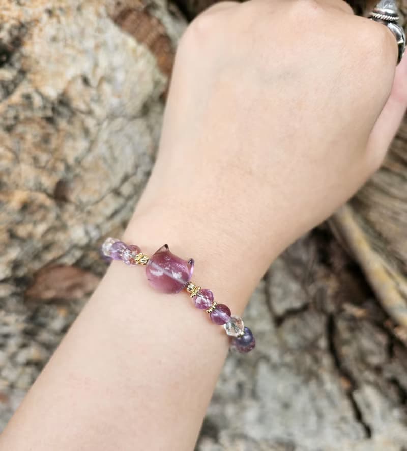 智慧與魅力的紫水晶貓- 紫水晶/豐盛/堇青石/水晶手鍊/白水晶