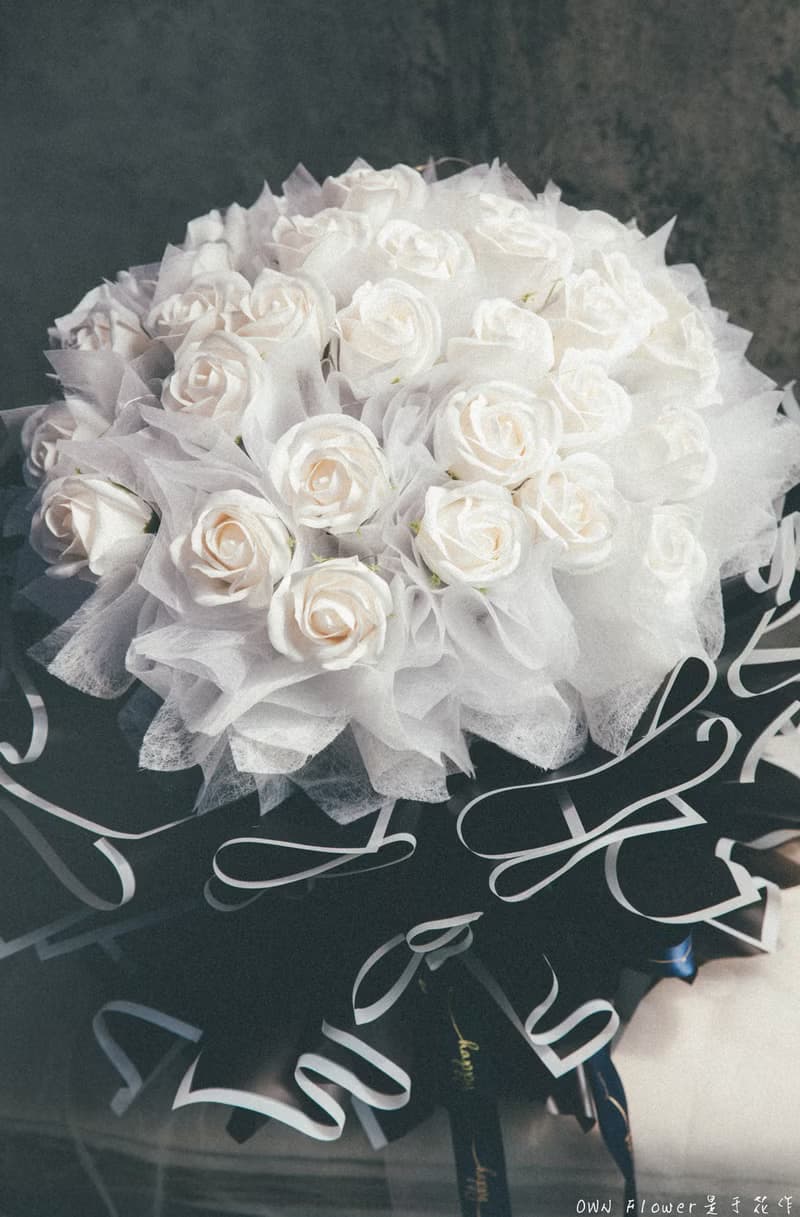 36朵花束/求婚花束/白玫瑰/香皂花/生日花束/情人節花束/生日花束