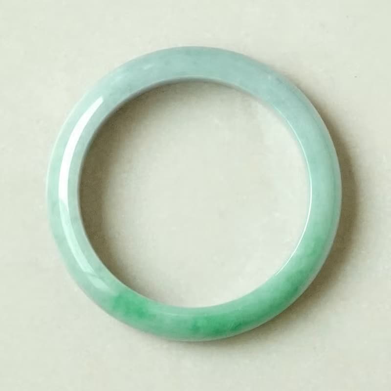 【正佳珠寶】翡翠 春帶彩飄陽綠手鐲 17.5圍 內徑54.8mm