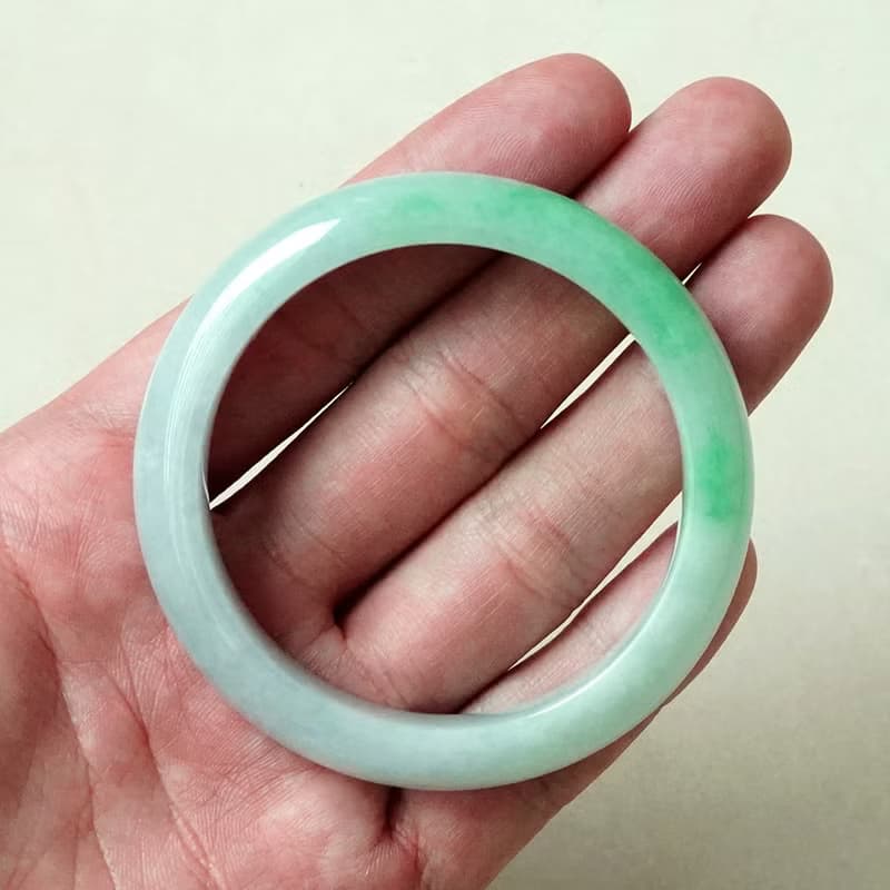 【正佳珠寶】翡翠 春帶彩飄陽綠手鐲 17.5圍 內徑54.8mm