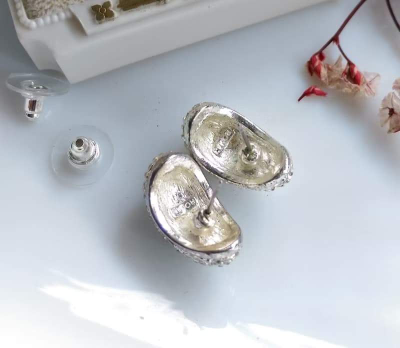 Vintage Jewelry 西洋古董飾品 ROMAN 經典 彎曲C 針式耳環