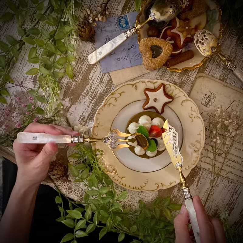 罕見法國訂製款珍珠母貝柄 銅鍍金鍍銀使用面 雙色變型餐4件組