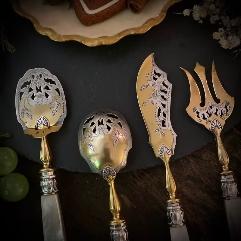 罕見法國訂製款珍珠母貝柄 銅鍍金鍍銀使用面 雙色變型餐4件組