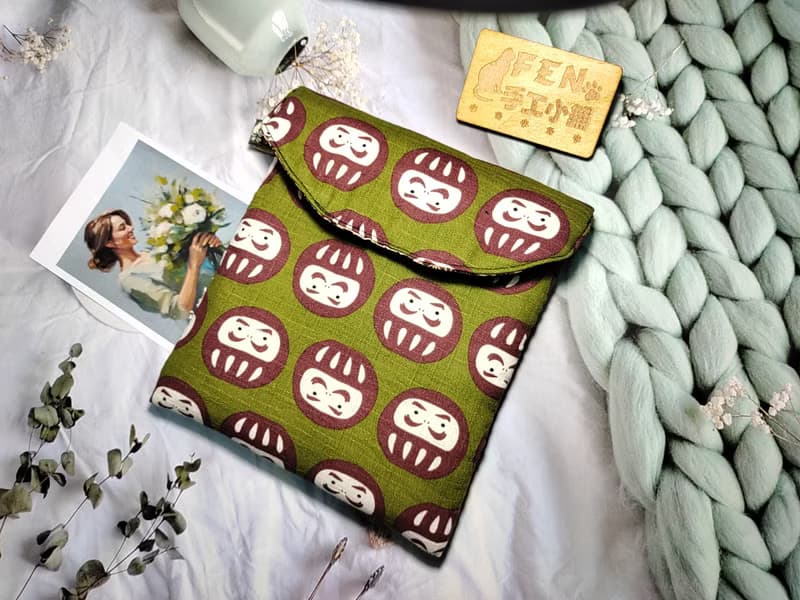 袋物系列-日本結紗棉布抹茶綠福神達摩款電子書收納袋-7吋收納袋