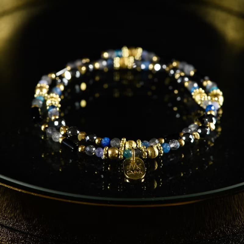 視野遨遊 // C1552黑瑪瑙鐵膽石藍晶雙圈手鍊