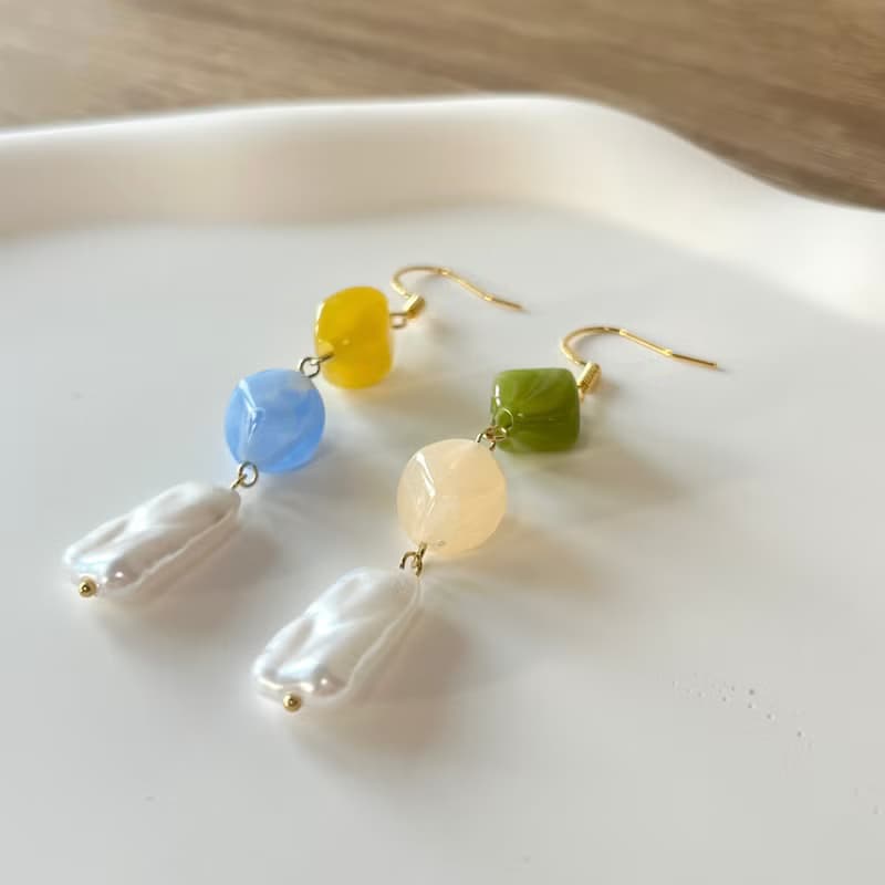 撞色暈染寶石巴洛克珍珠耳環