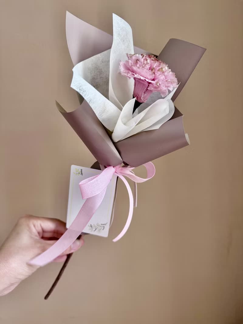 母親節花束/永生花 鑲金康乃馨/單隻花束