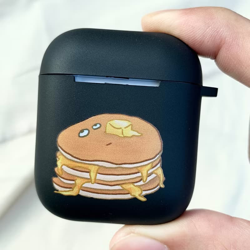 眼神死的鬆餅 黑色磨砂軟殼 AirPods 耳機保護套 耳機殼