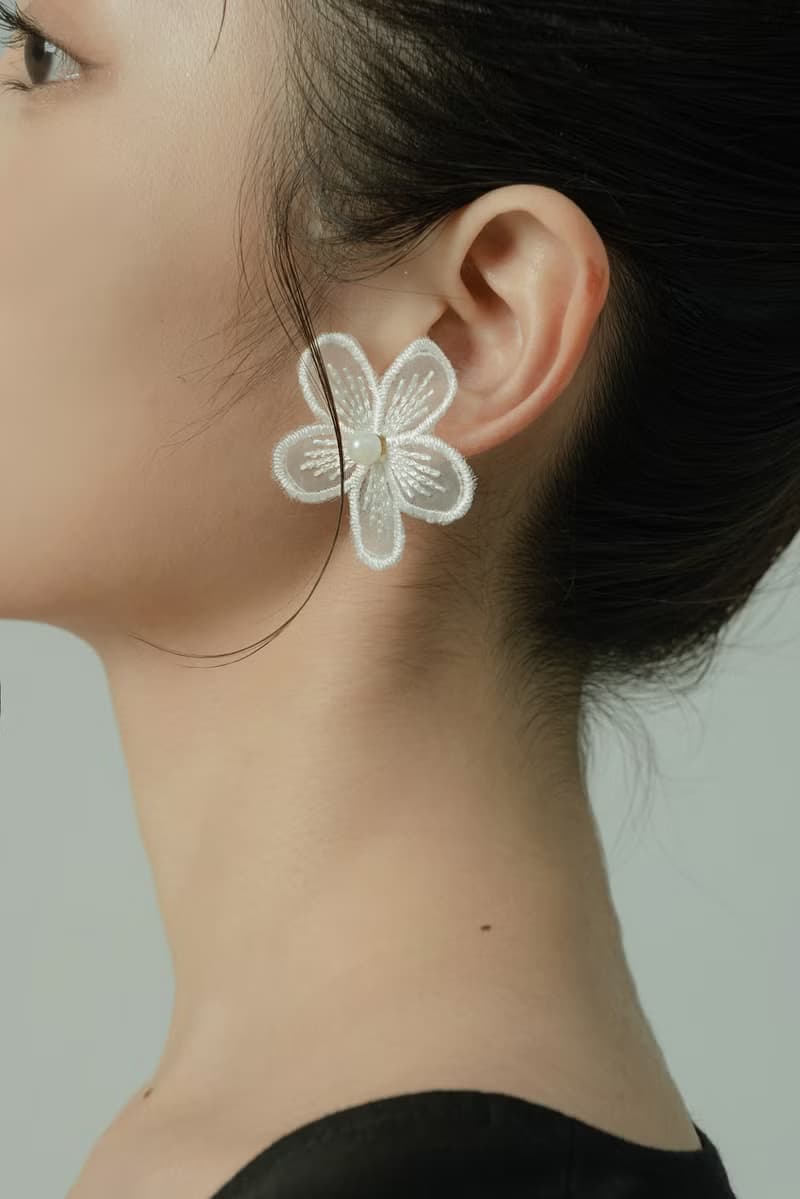 刺繡花耳環Flower Embroidery Earrings
