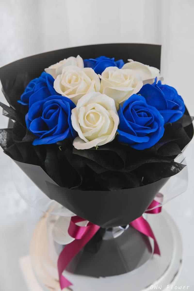 藍玫瑰花束/香皂花花束/生日花束/情人節花束/告白花束/永生花束