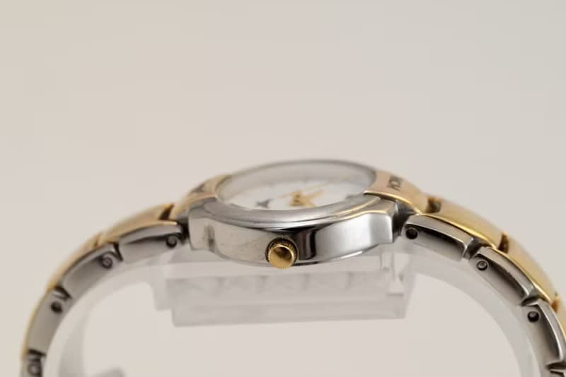 MCM 女性用腕時計 クォーツ AM.LINE 6991 ロゴ付き スイス製 ゴールド シルバー 腕周り15cm 手錶 古董錶 復古手錶