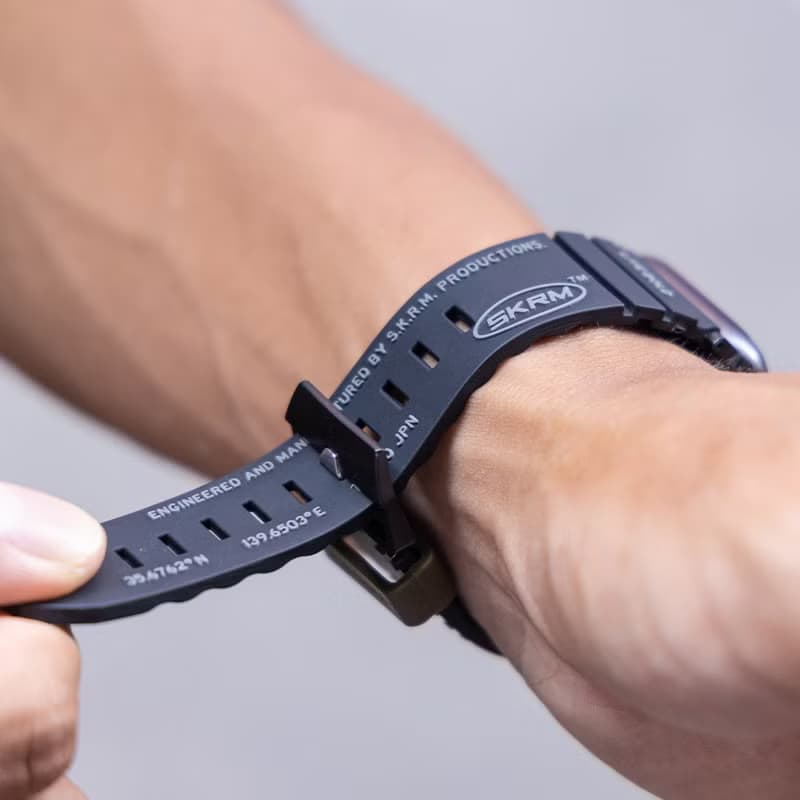 Apple Watch 42/44/45/46/49mm Shokku 街頭款矽膠錶帶-黑色