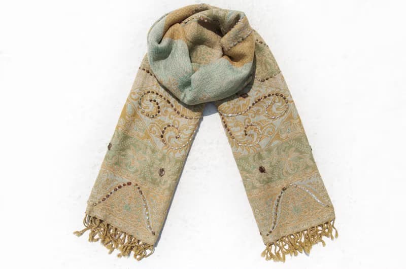 水煮羊毛披肩/針織圍巾/刺繡圍巾/羊絨披巾/喀什米爾Cashmere-花