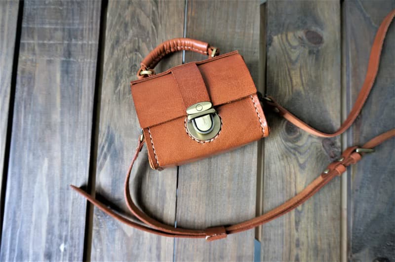 迷你側背包 // Mini crossbody bag // 小單肩包 // 可專屬刻字