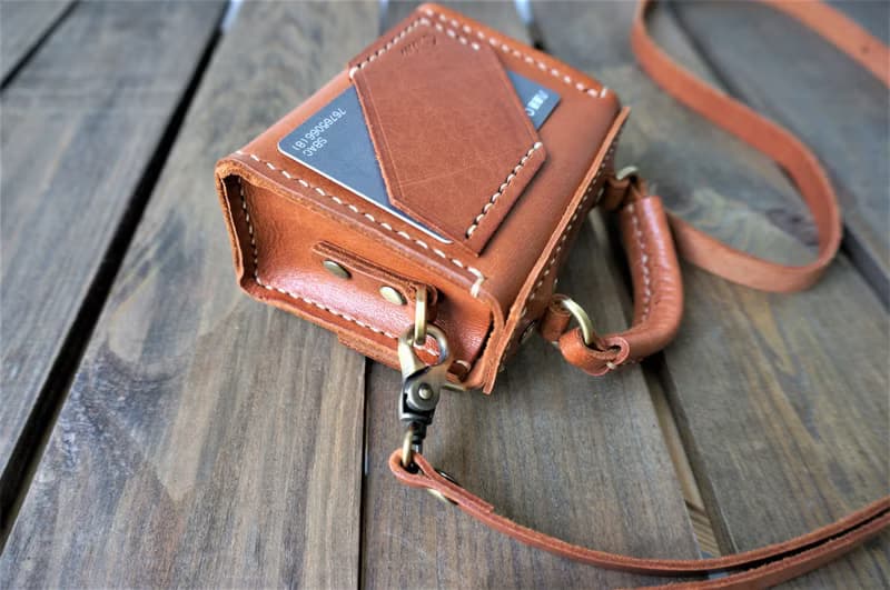 迷你側背包 // Mini crossbody bag // 小單肩包 // 可專屬刻字