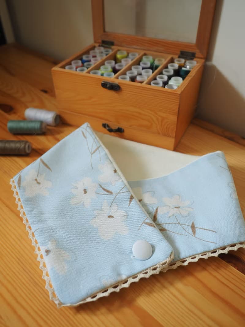 手作粉藍清雅小白花帽子髮夾保暖圍巾髮帶彌月禮物