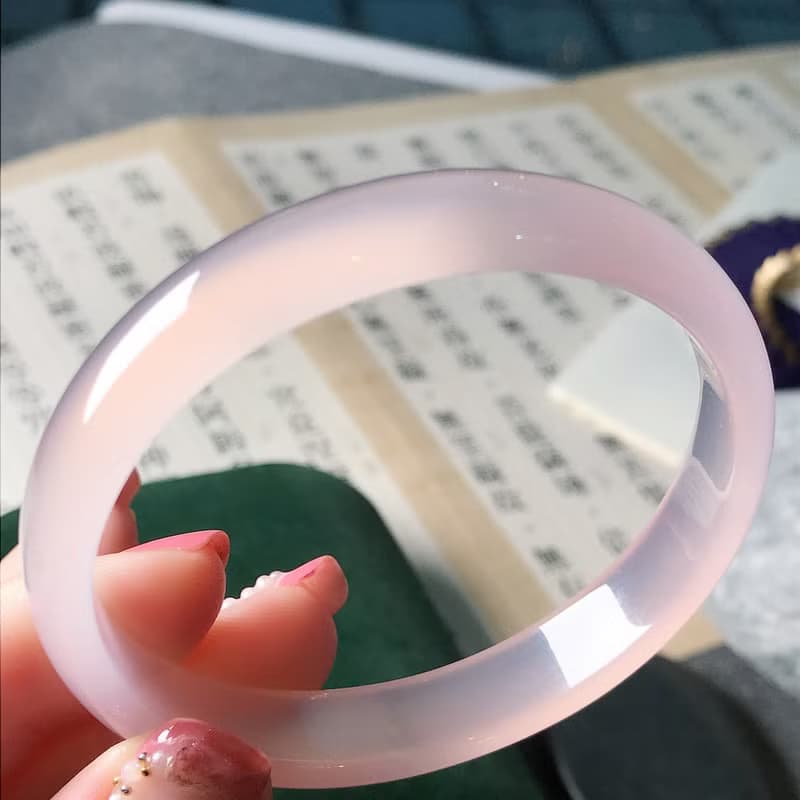 【浪漫相遇】巴西天然粉玉髓手鐲 | 18圍 | 天然玉髓 | 送禮