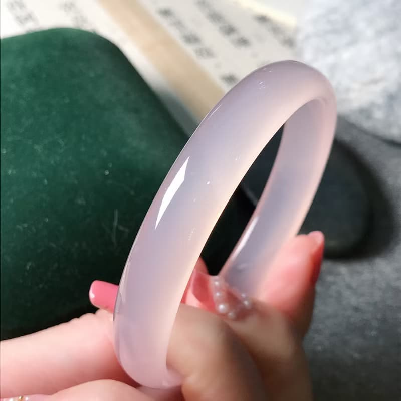 【浪漫相遇】巴西天然粉玉髓手鐲 | 18圍 | 天然玉髓 | 送禮