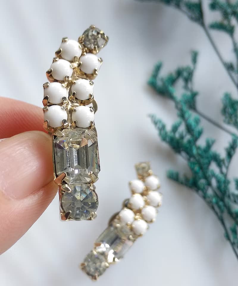 Vintage Jewelry 西洋古董飾品 對稱 白珠白鑽 優雅 夾式耳環