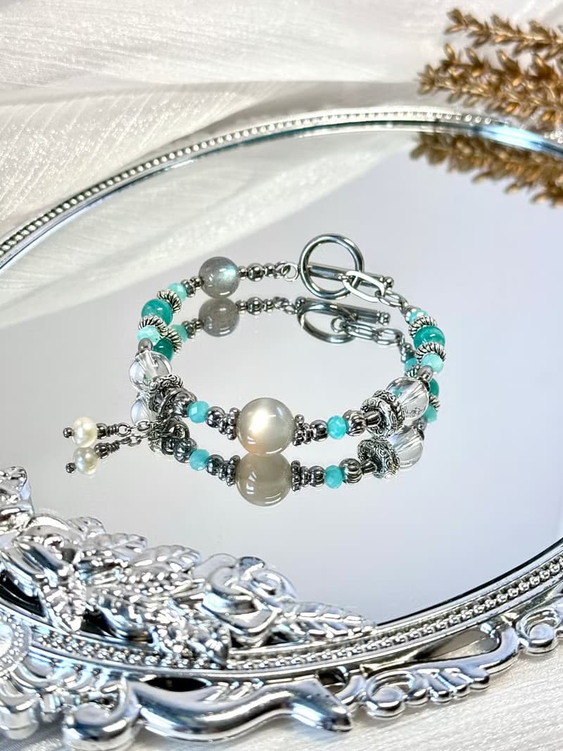 溫柔與清晰之間水晶療癒手鍊 - 醫療鋼OT扣/月光石/天河石/白水晶