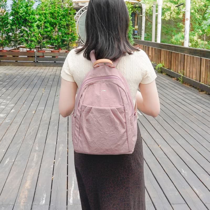 (櫻花粉)輕盈紙感甜美系休閒旅行後背包(小款)33570