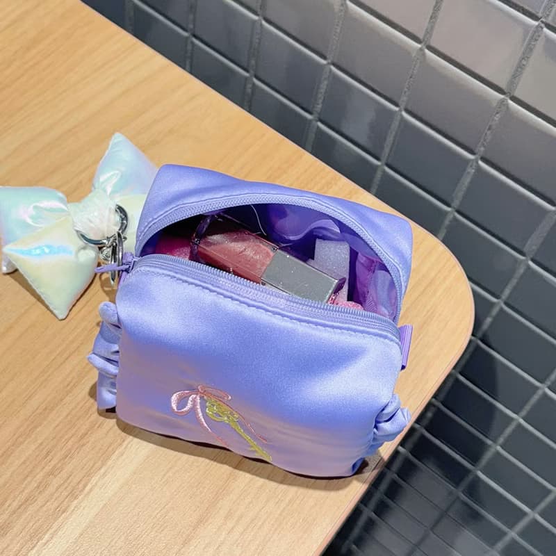 Sweetstore Supply原創全紫綢緞蝴蝶結刺繡化妝包便攜收納包