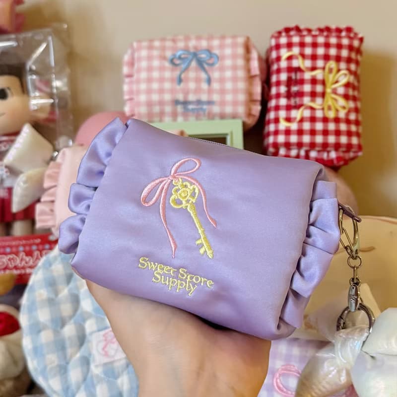Sweetstore Supply原創全紫綢緞蝴蝶結刺繡化妝包便攜收納包