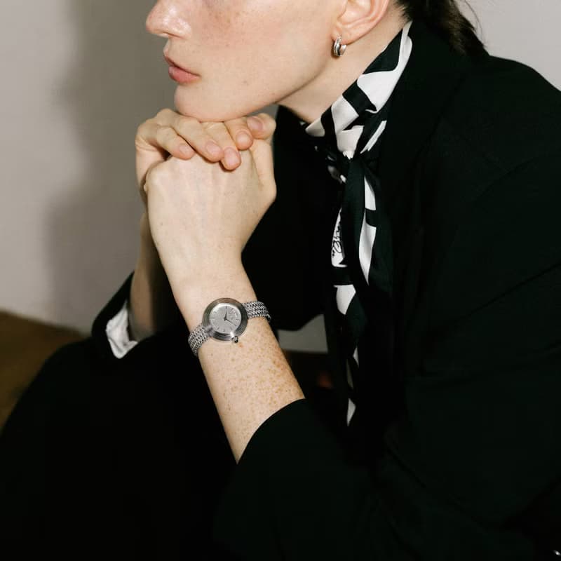 【Ven & Qu】Volante 銀色腕錶 29mm 網狀不鏽鋼錶帶