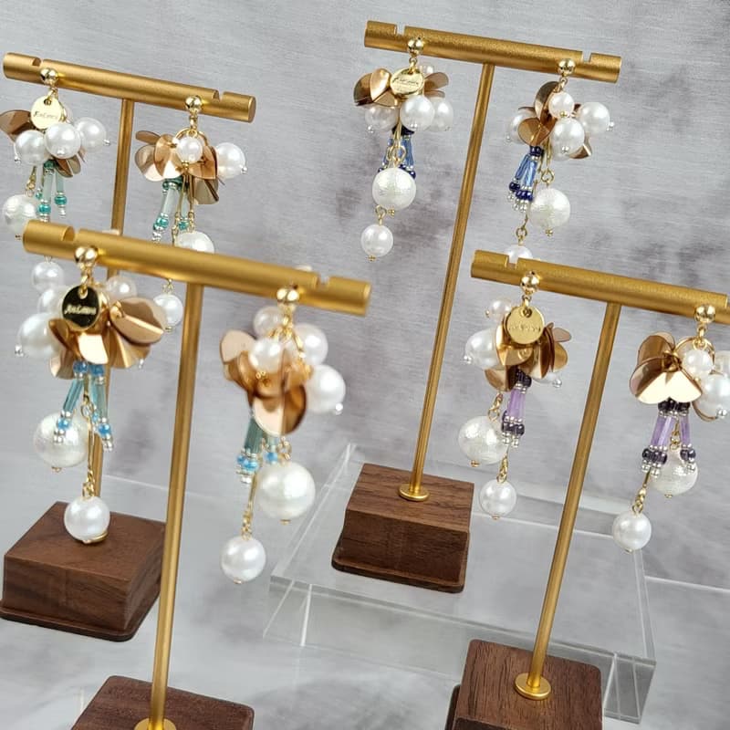耳環【 浪漫花海 】:: 日本珠 棉花珍珠 油珠 流蘇耳環_AnLawa